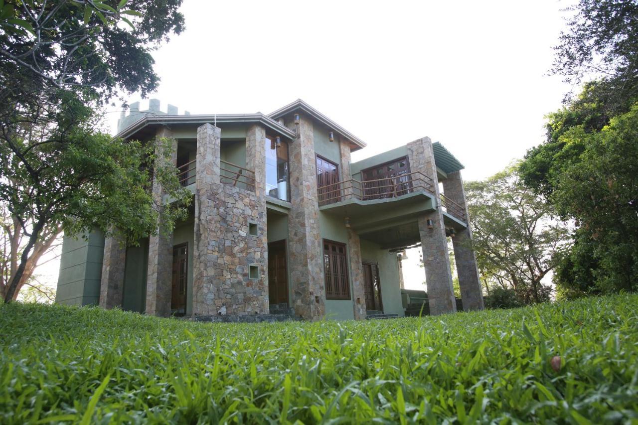 Green Castle Kandy Hotell Eksteriør bilde
