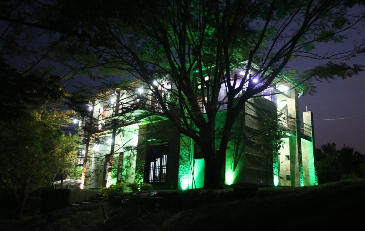 Green Castle Kandy Hotell Eksteriør bilde